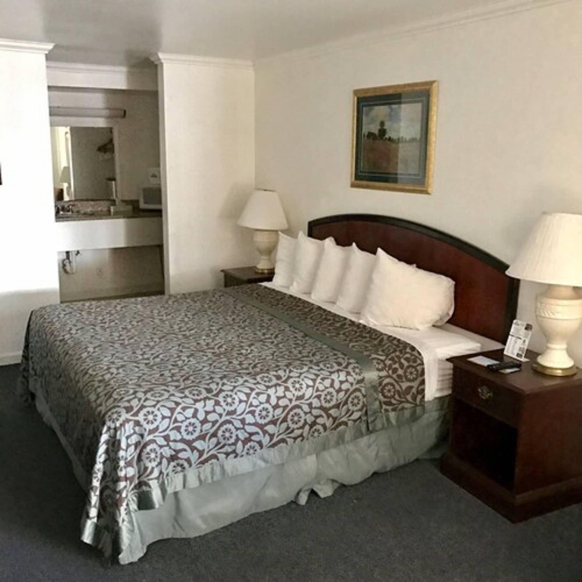 Days Inn By Wyndham Everett Dış mekan fotoğraf