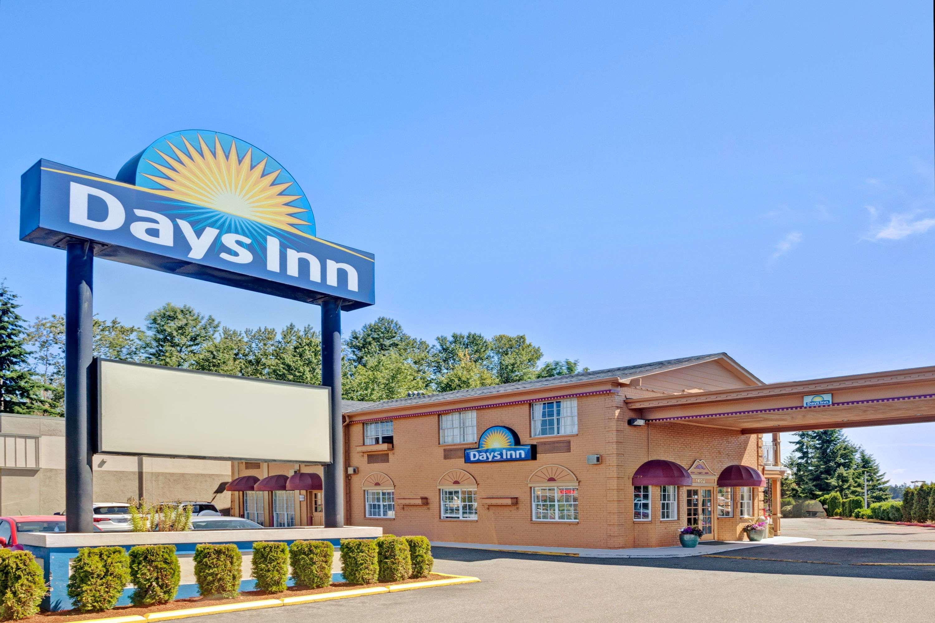 Days Inn By Wyndham Everett Dış mekan fotoğraf