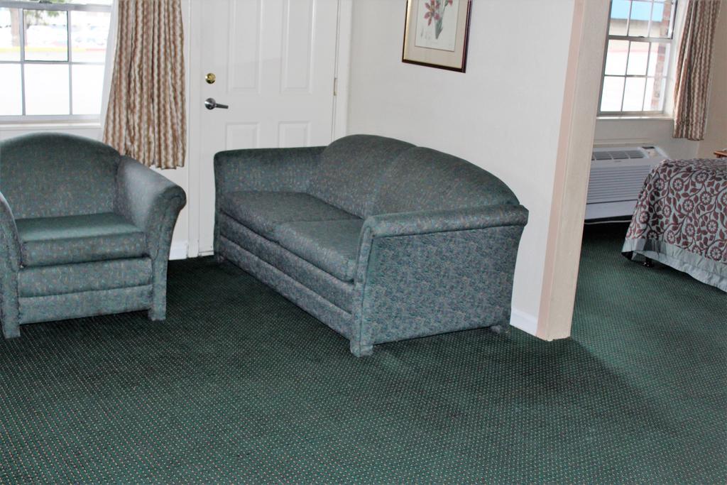 Days Inn By Wyndham Everett Dış mekan fotoğraf