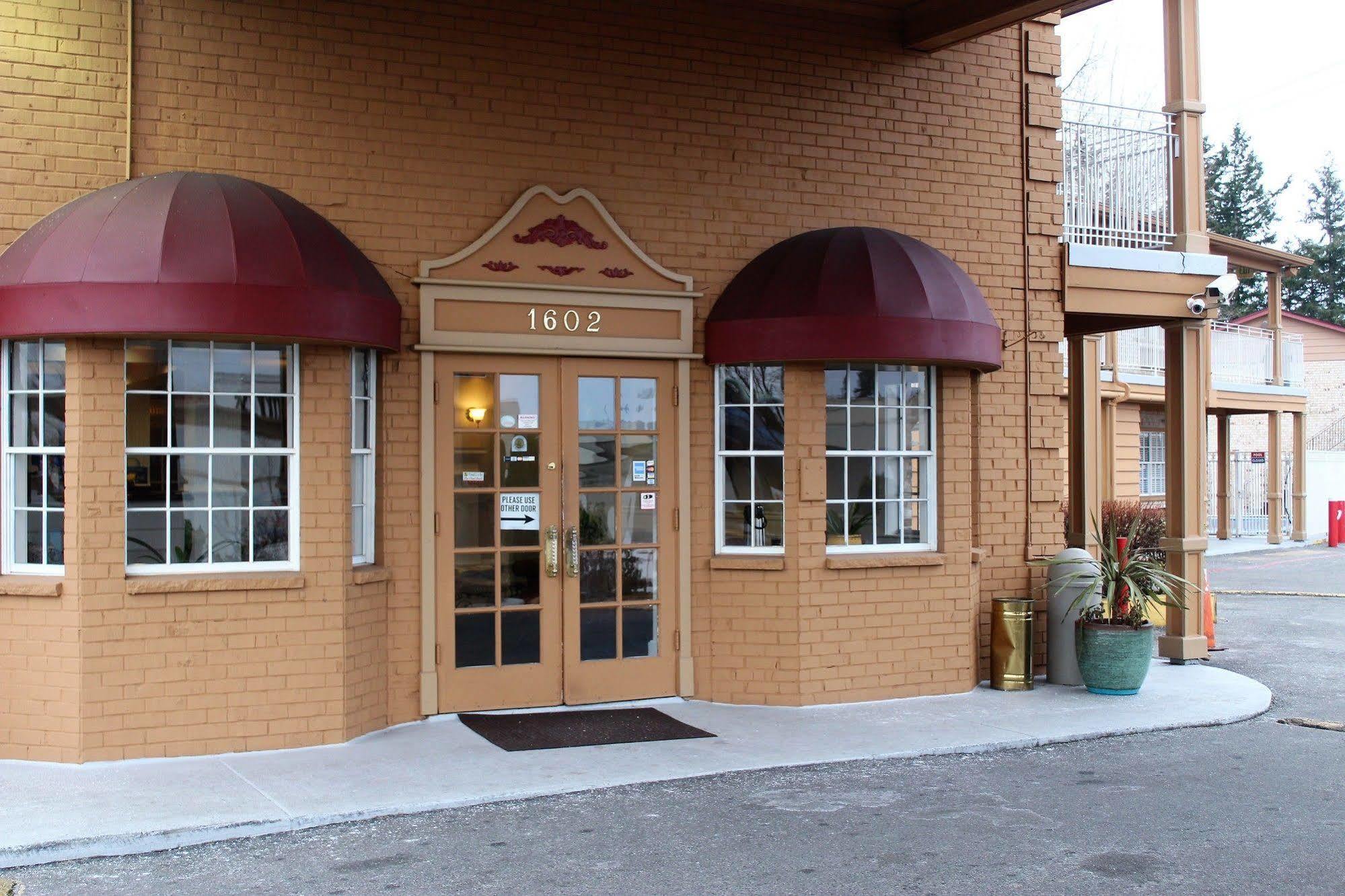 Days Inn By Wyndham Everett Dış mekan fotoğraf