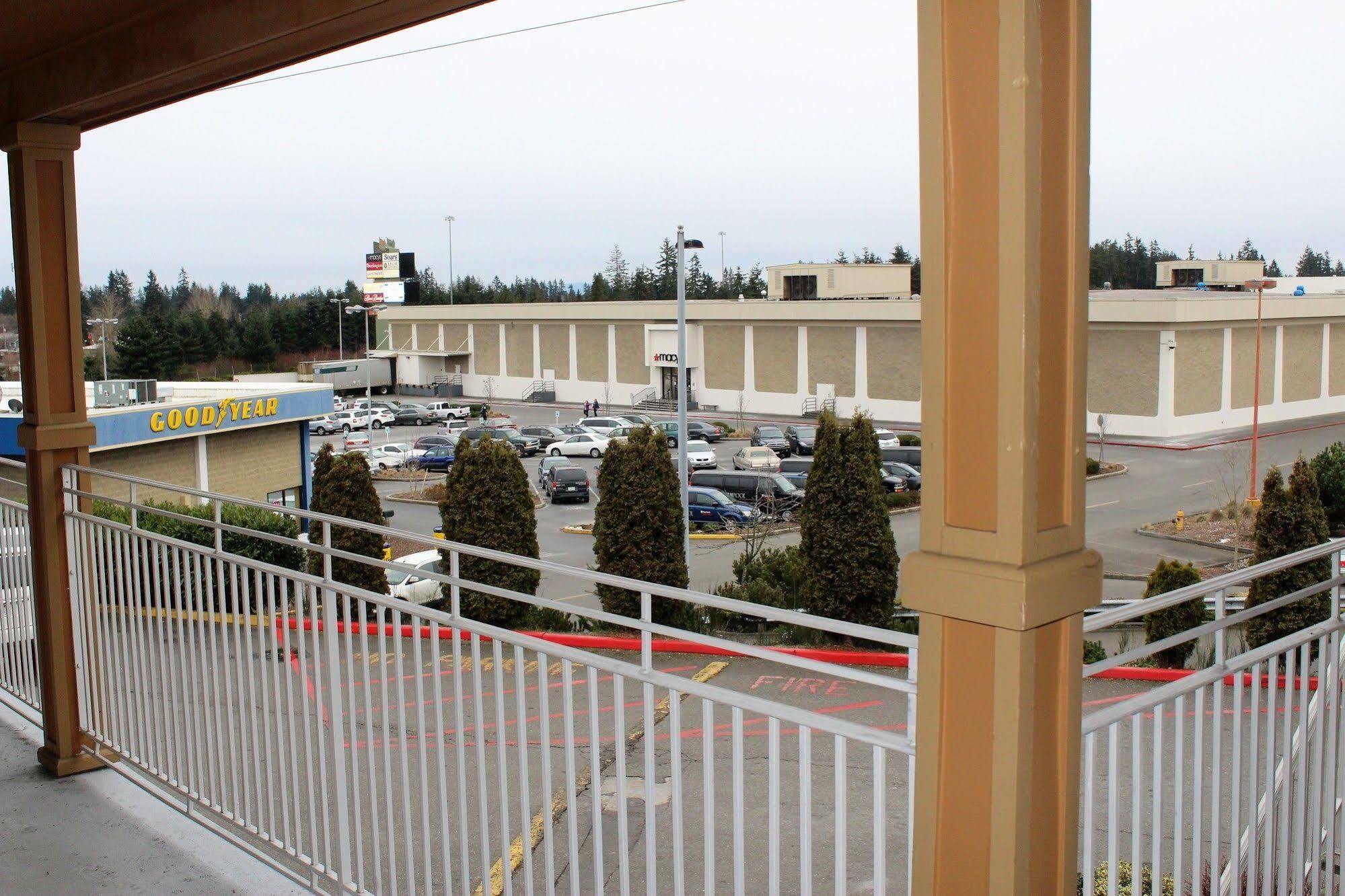 Days Inn By Wyndham Everett Dış mekan fotoğraf